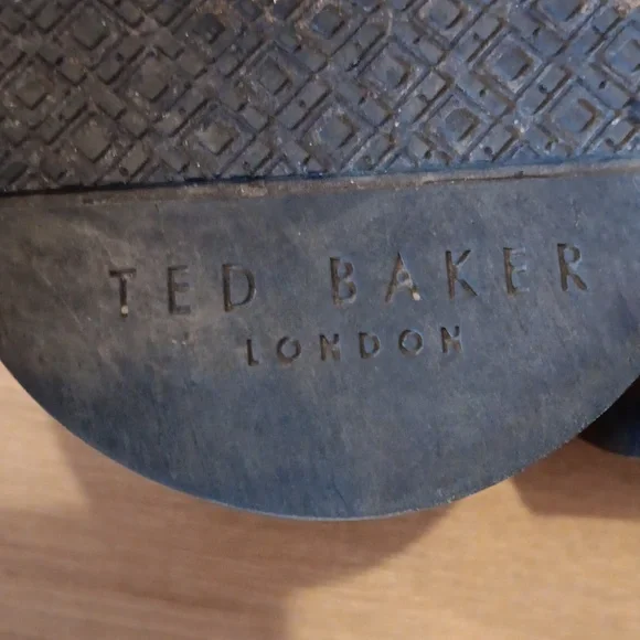 Ted Baker London suede camel shoes - Picture 2 of 5